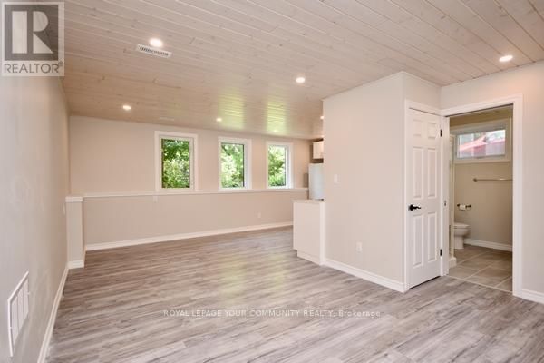 246 MISSISSAUGA STREET WEST Image 11