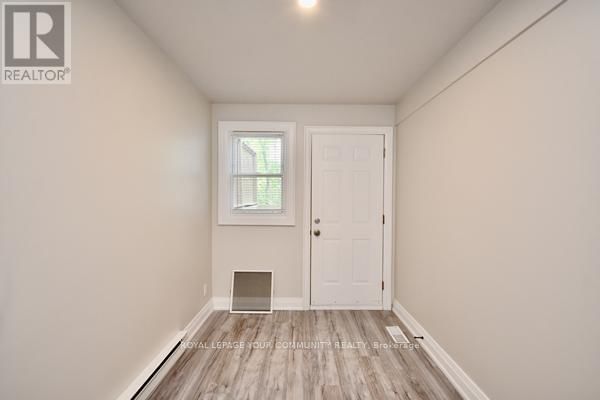 246 MISSISSAUGA STREET WEST Image 24
