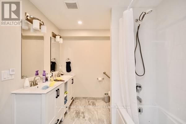 246 MISSISSAUGA STREET WEST Image 33