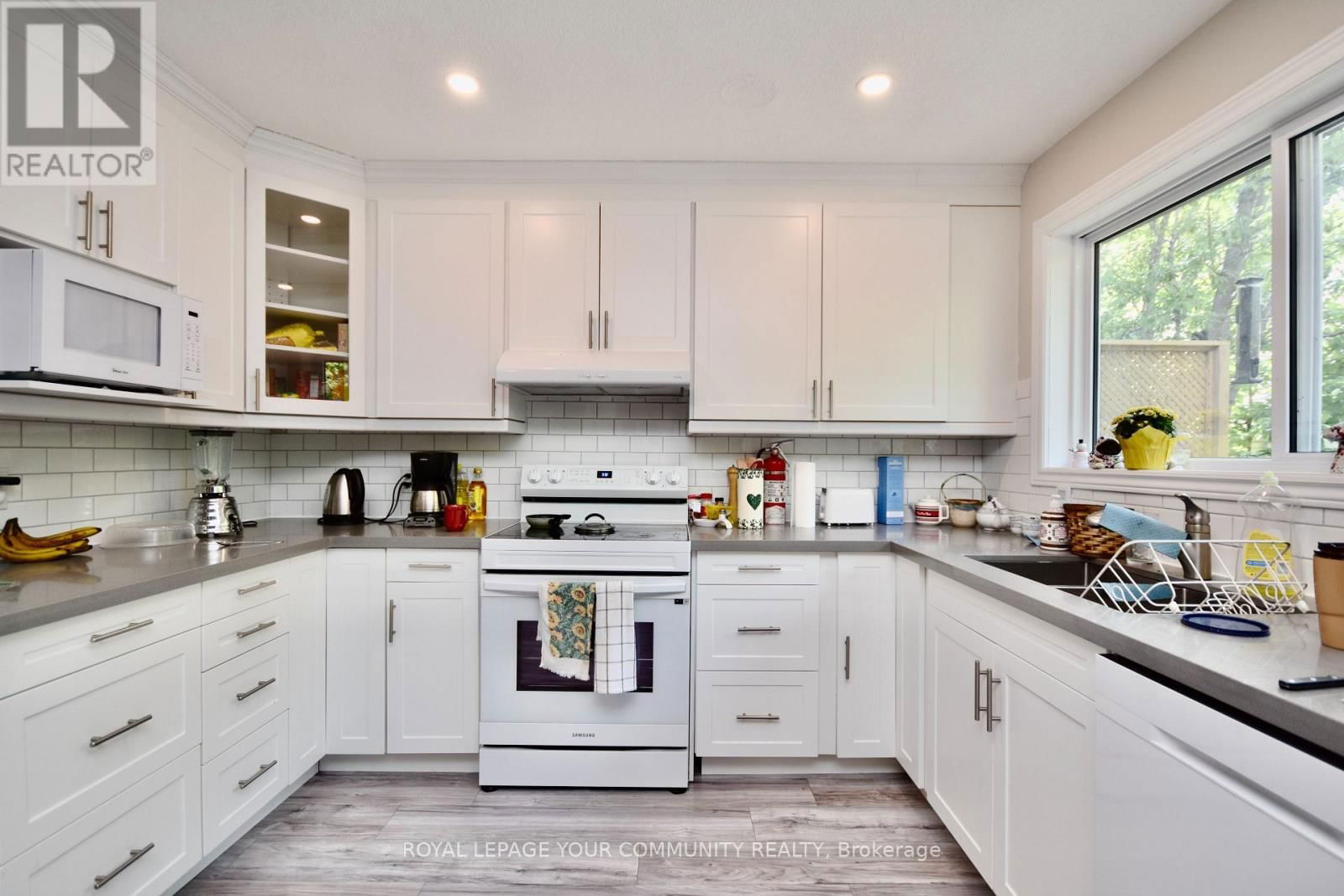 246 MISSISSAUGA STREET WEST Image 37