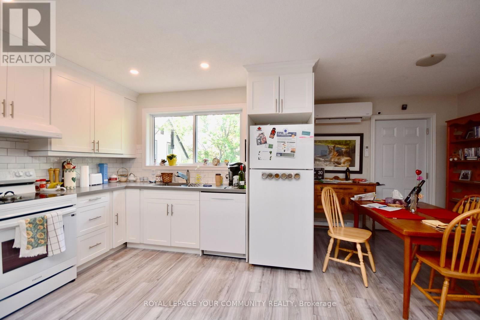 246 MISSISSAUGA STREET WEST Image 38