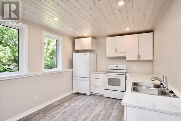 246 MISSISSAUGA STREET WEST Image 42