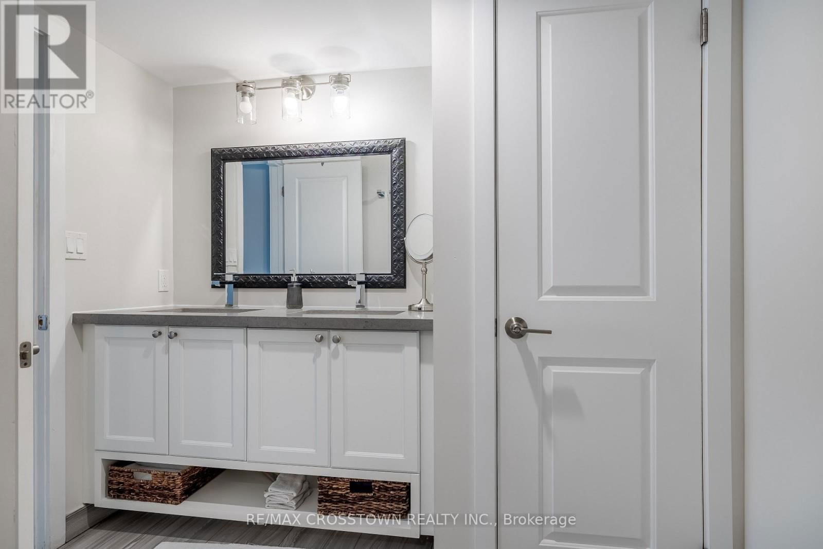 302 - 80 HORSESHOE BOULEVARD Image 23
