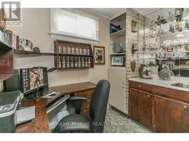 134 INNISFIL STREET Image 10