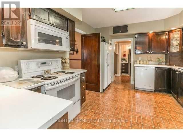 134 INNISFIL STREET Image 7