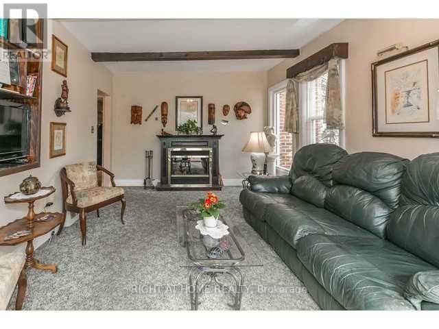 134 INNISFIL STREET Image 8
