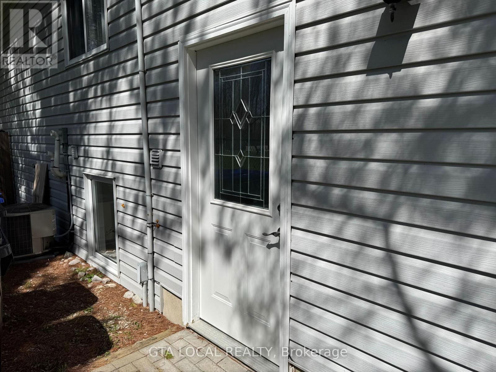 98 OSBORNE STREET Image 15