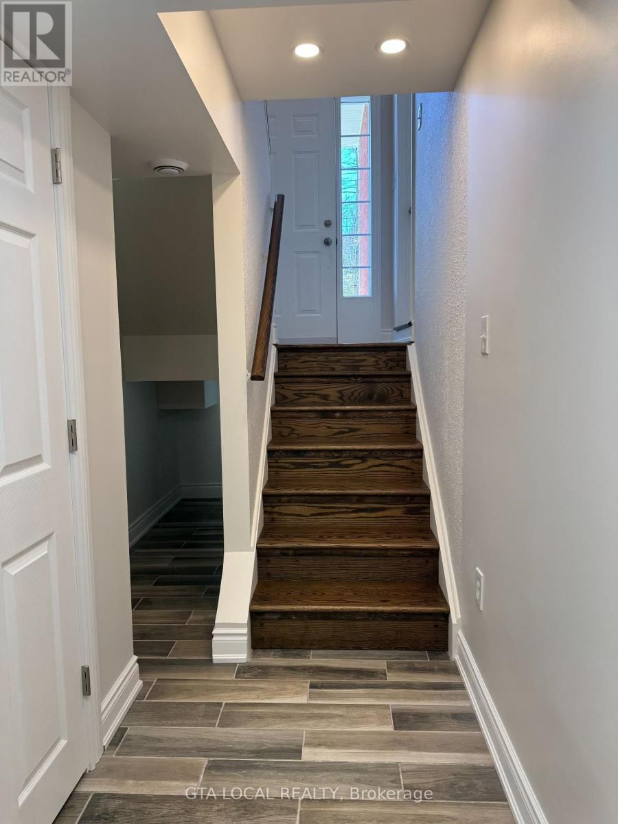 98 OSBORNE STREET Image 25
