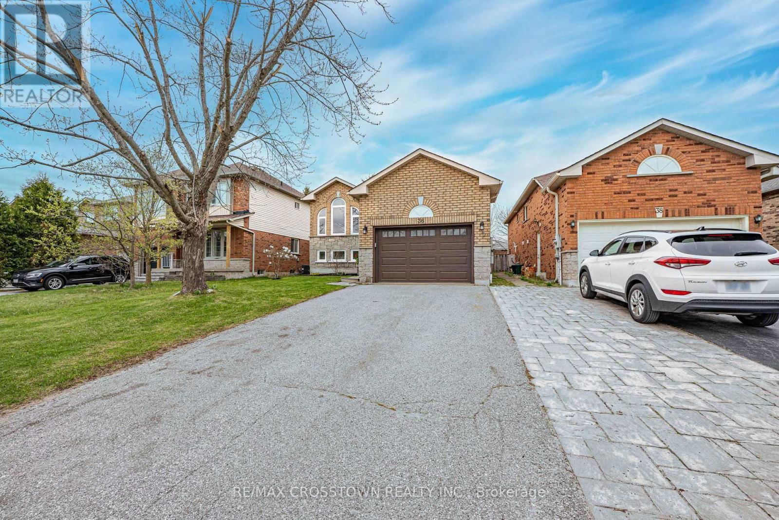 36 LESLIE AVENUE Image 2