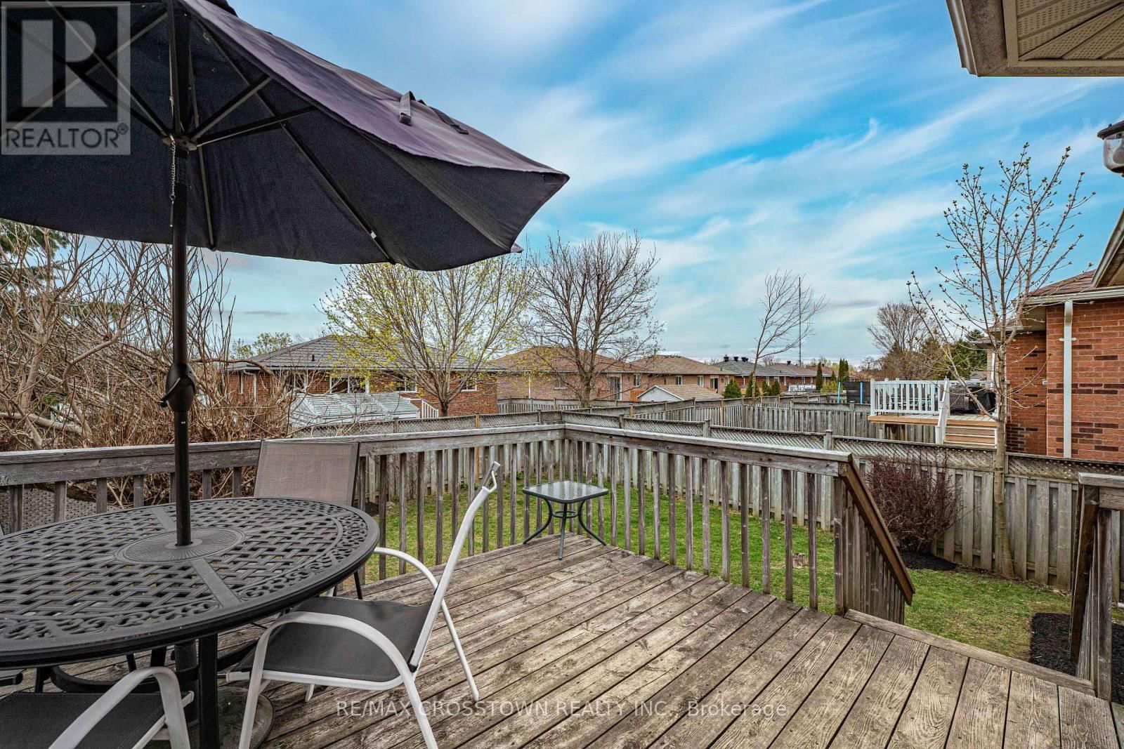 36 LESLIE AVENUE Image 27