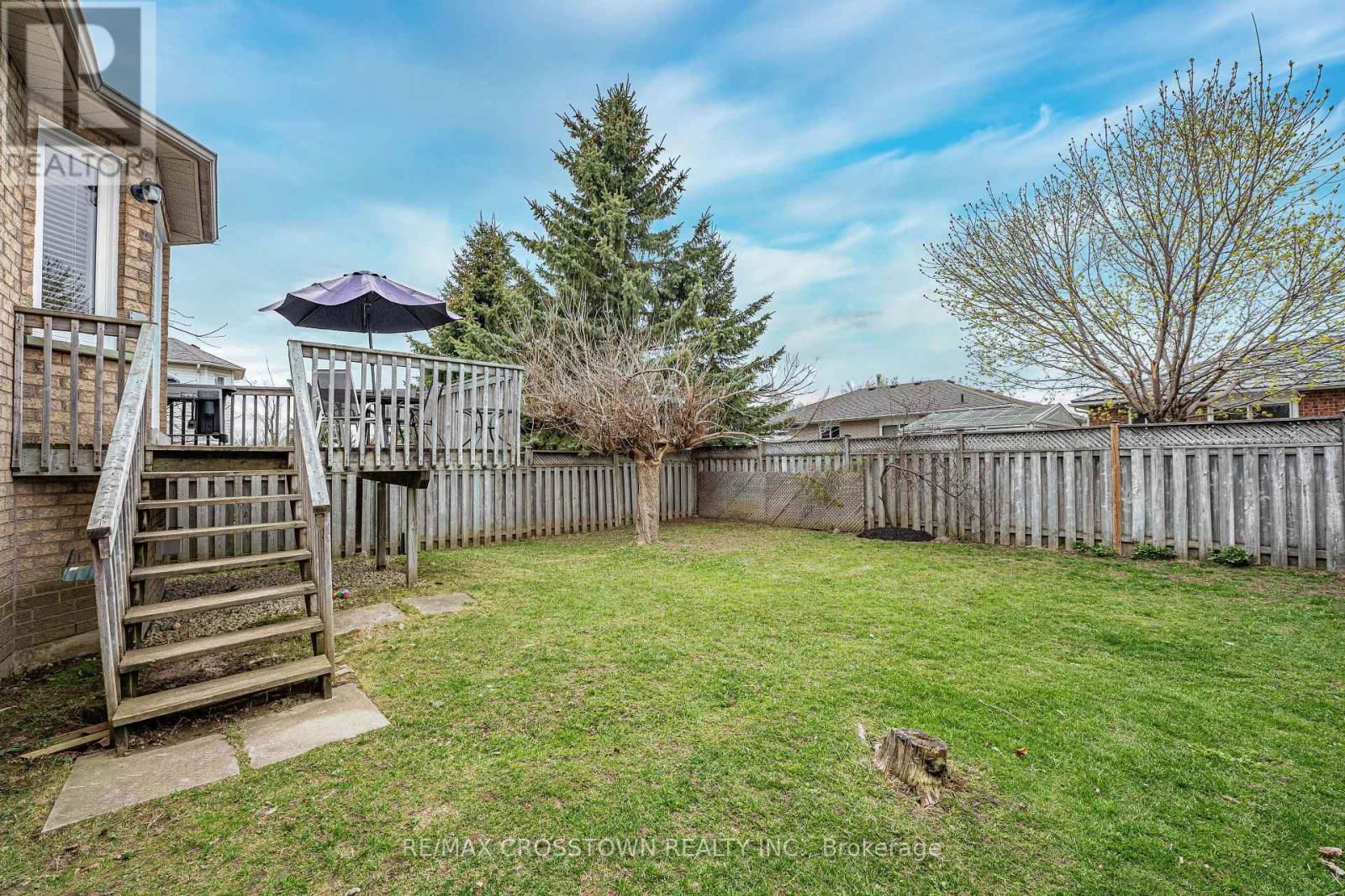 36 LESLIE AVENUE Image 28