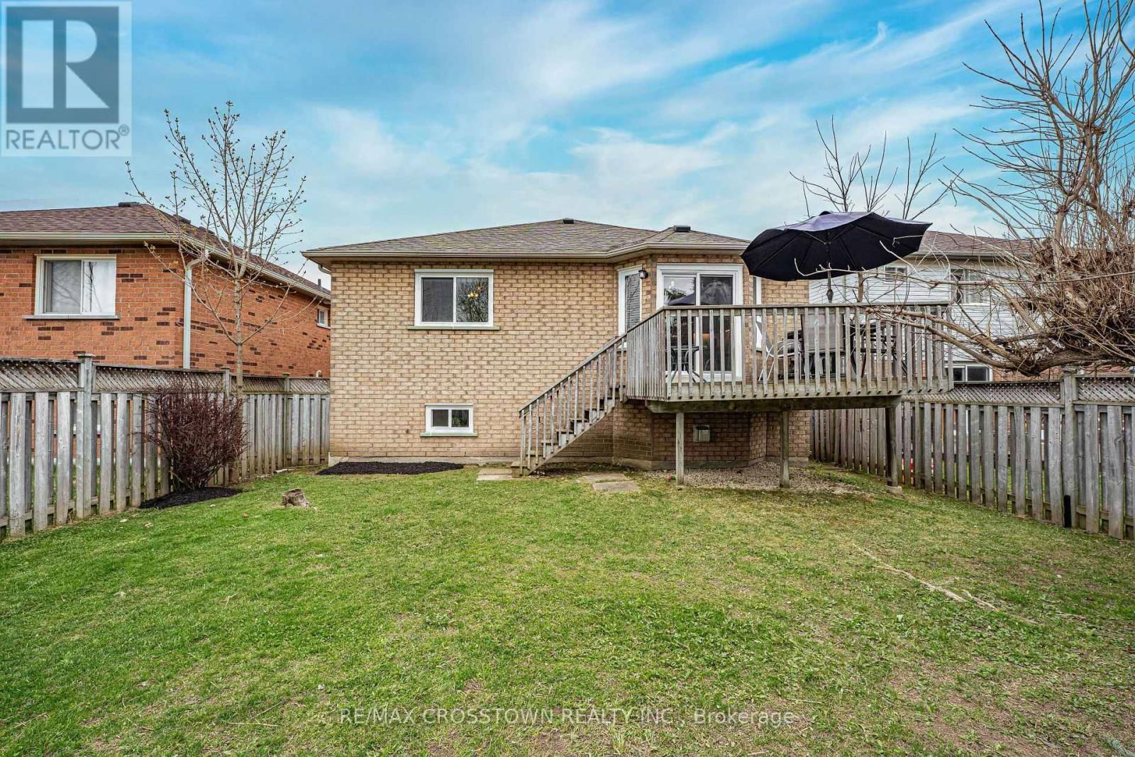 36 LESLIE AVENUE Image 30