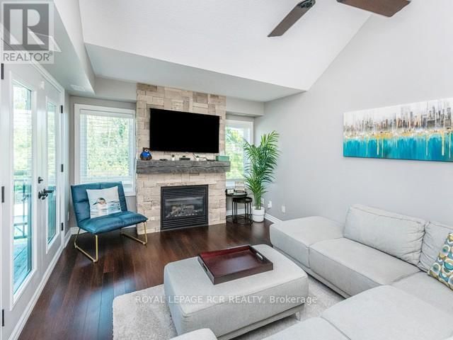 302 - 3 BRANDY LANE DRIVE Image 21