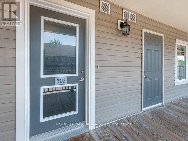 302 - 3 BRANDY LANE DRIVE Image 4