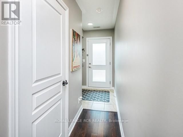 302 - 3 BRANDY LANE DRIVE Image 6