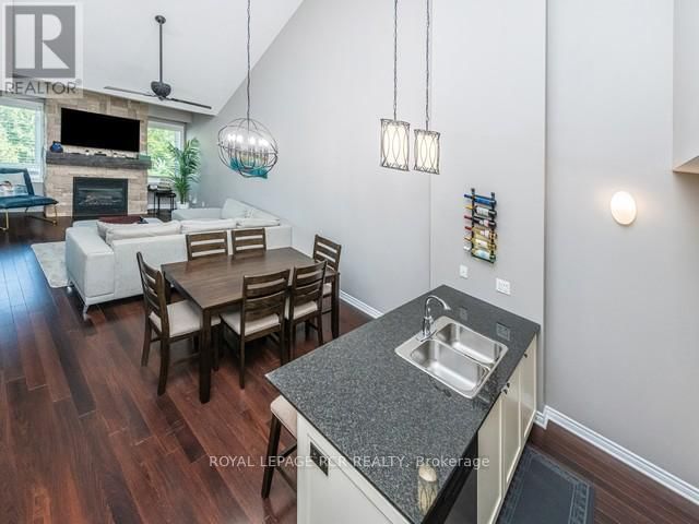 302 - 3 BRANDY LANE DRIVE Image 9