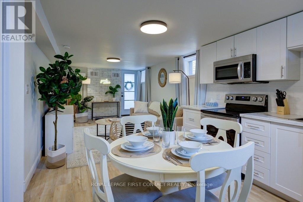 40 SOPHIA STREET WEST Image 26