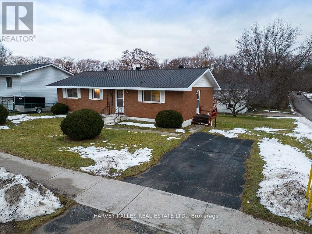 226 WEIR STREET Image 2