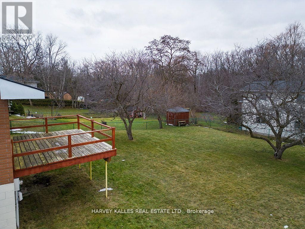 226 WEIR STREET Image 25