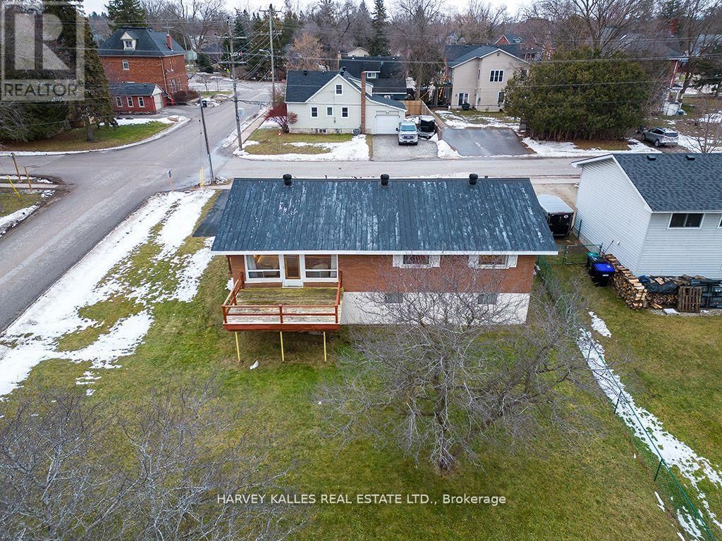 226 WEIR STREET Image 27
