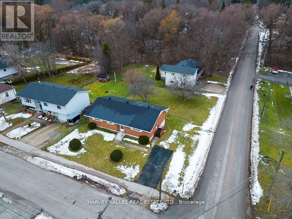 226 WEIR STREET Image 36