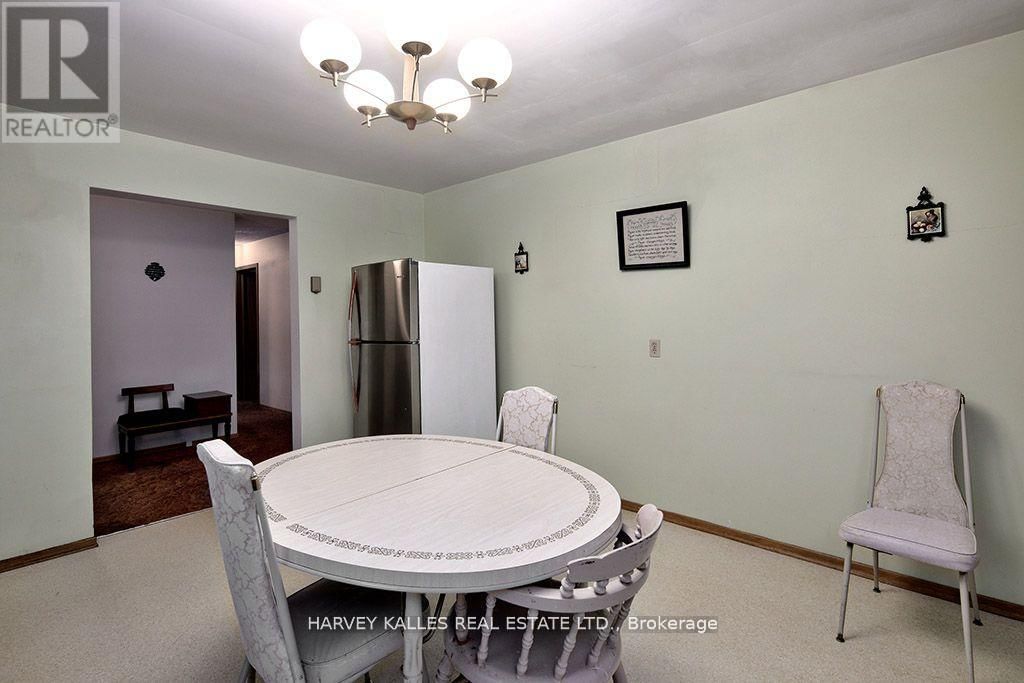 226 WEIR STREET Image 9