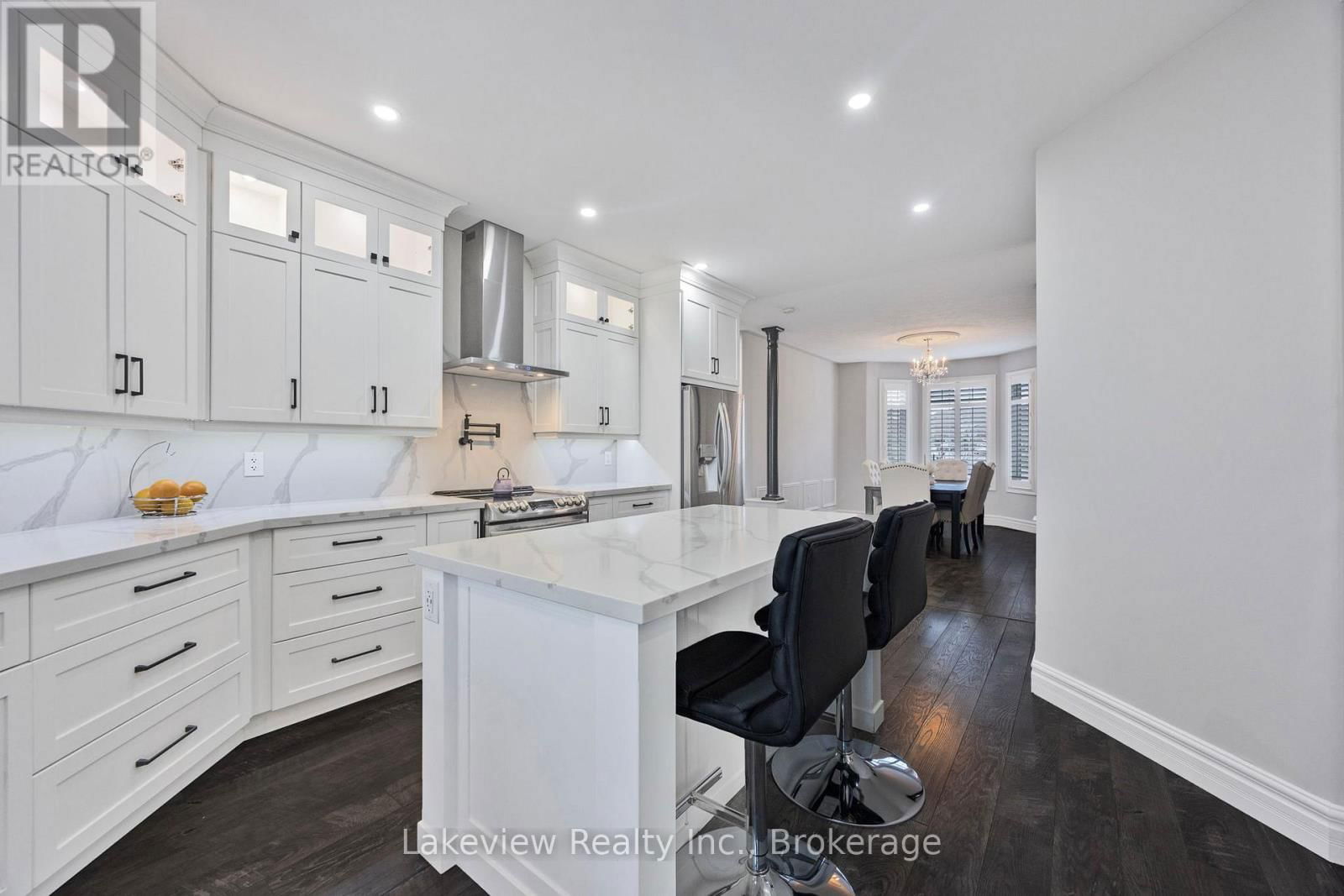 31 CLEOPATRA COURT Image 11