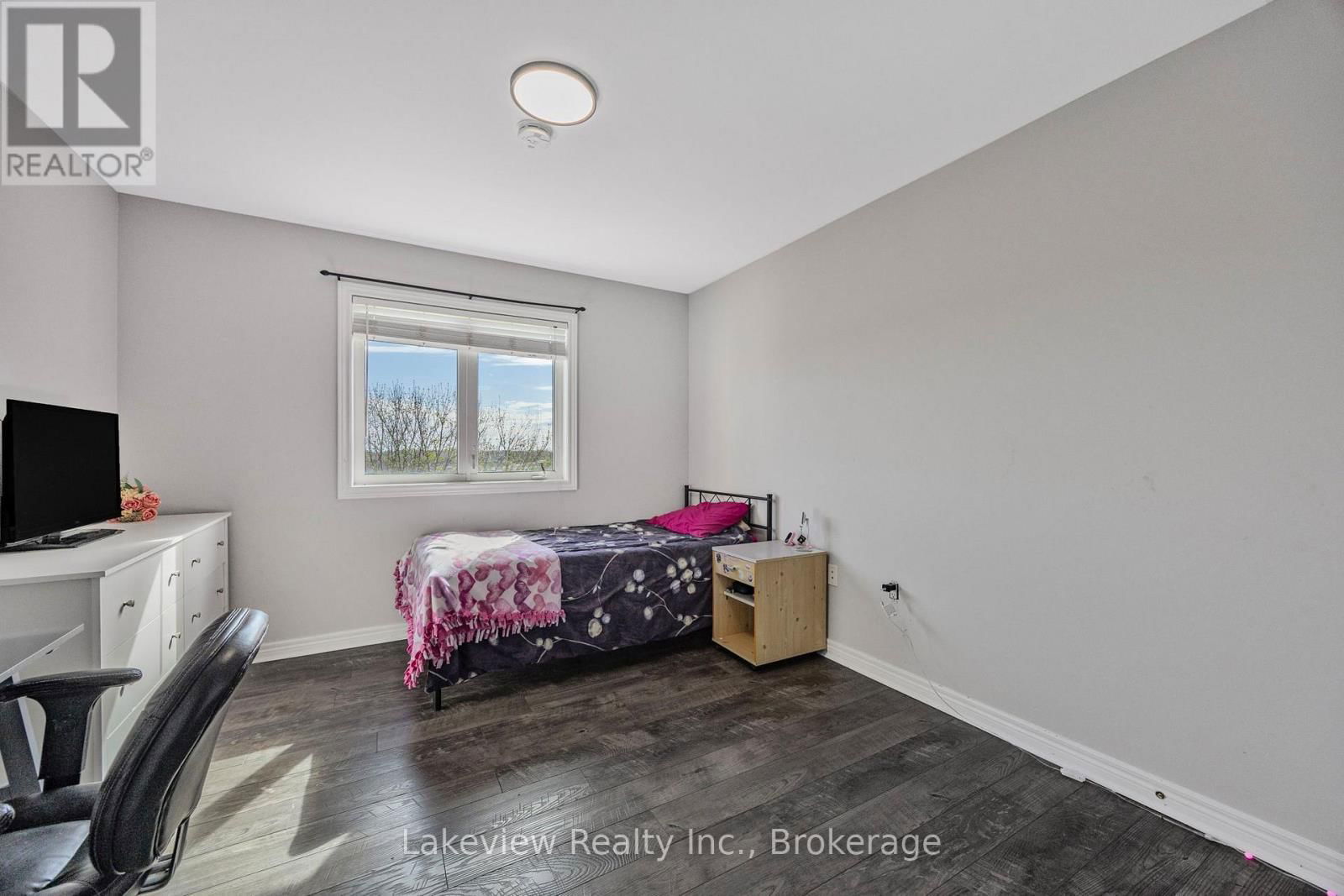31 CLEOPATRA COURT Image 24