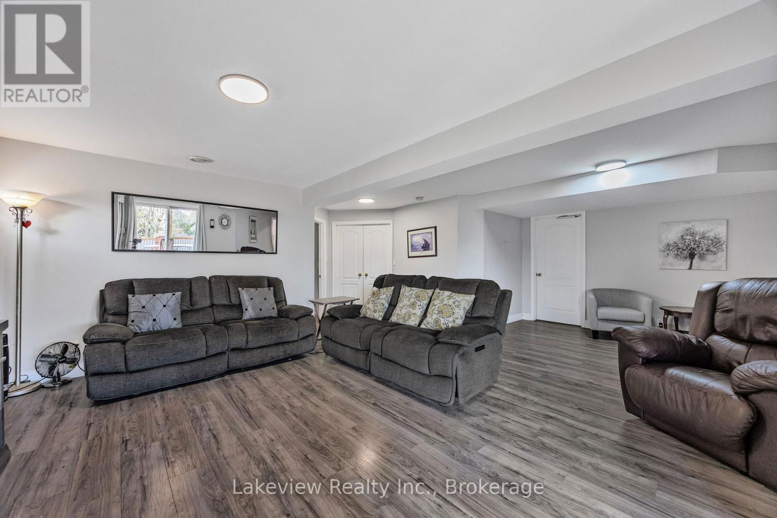 31 CLEOPATRA COURT Image 26