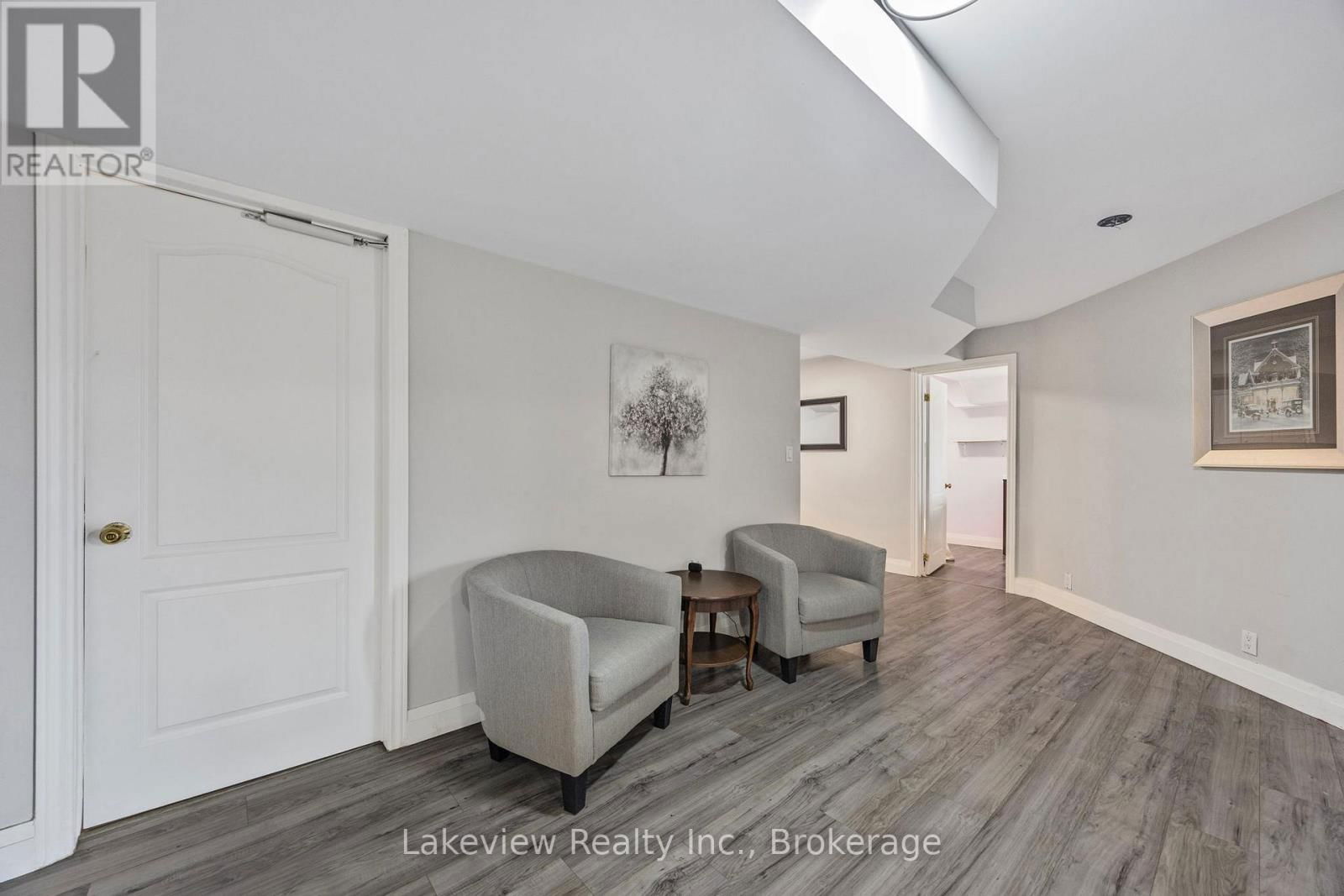 31 CLEOPATRA COURT Image 28