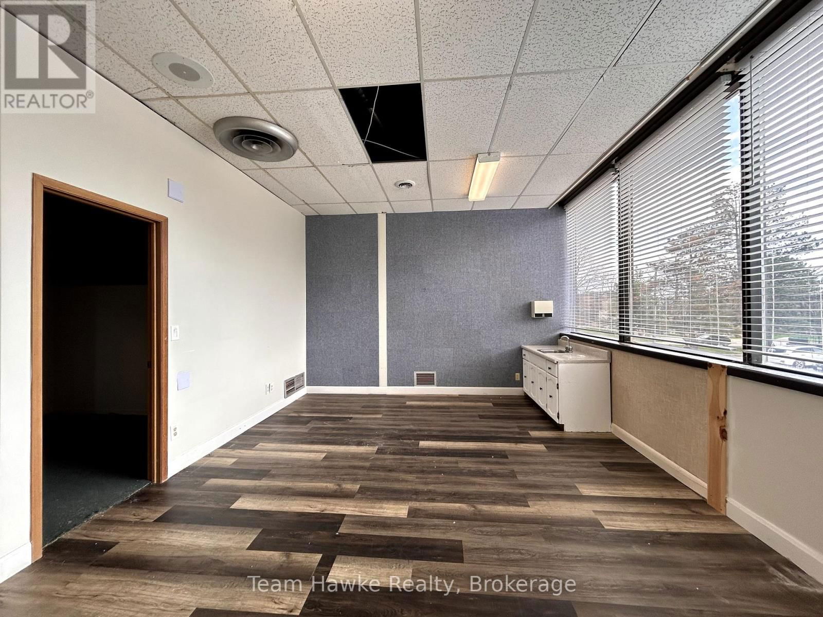 578 KING STREET Image 16