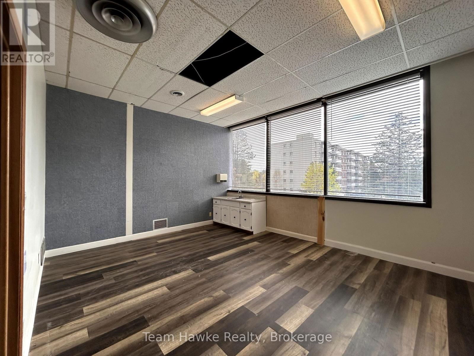 578 KING STREET Image 17