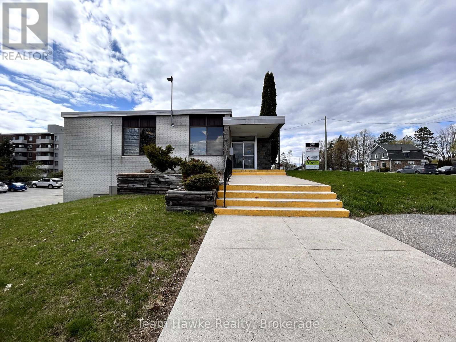 578 KING STREET Image 2
