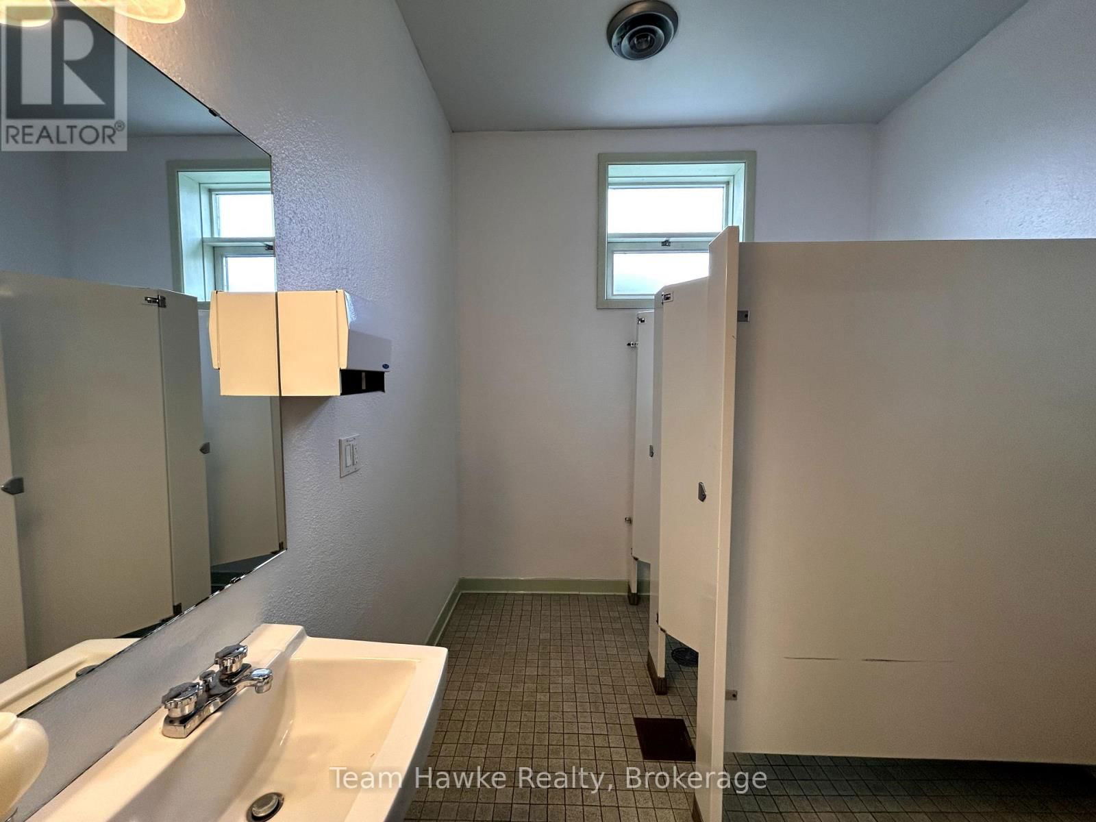 578 KING STREET Image 21