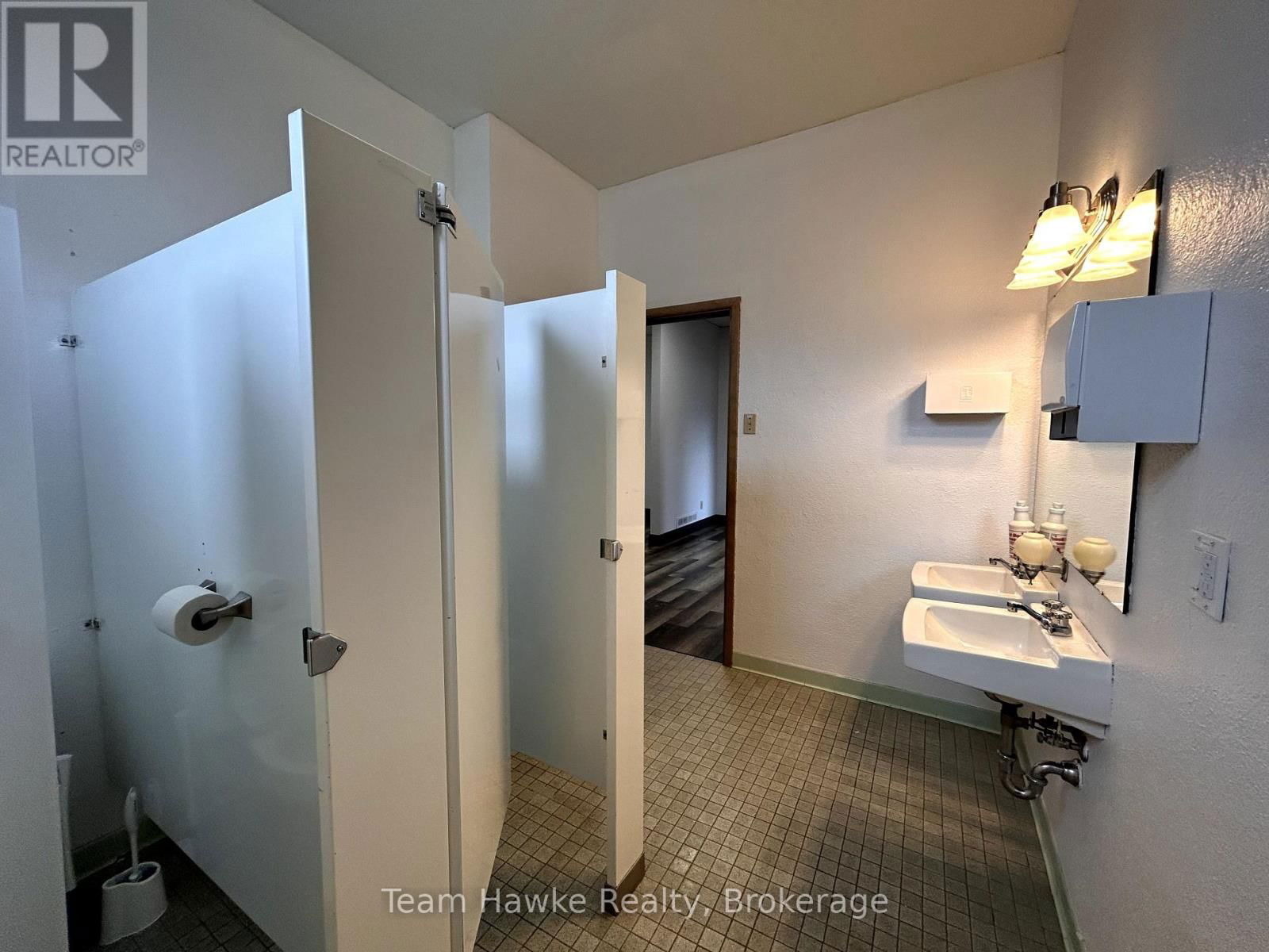 578 KING STREET Image 22