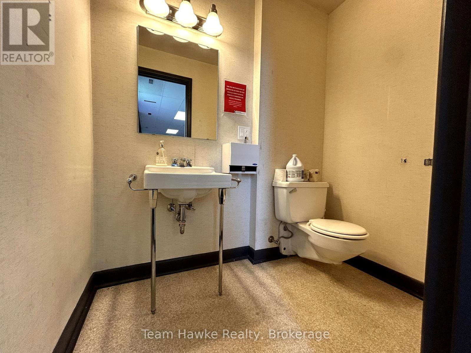 578 KING STREET Image 9