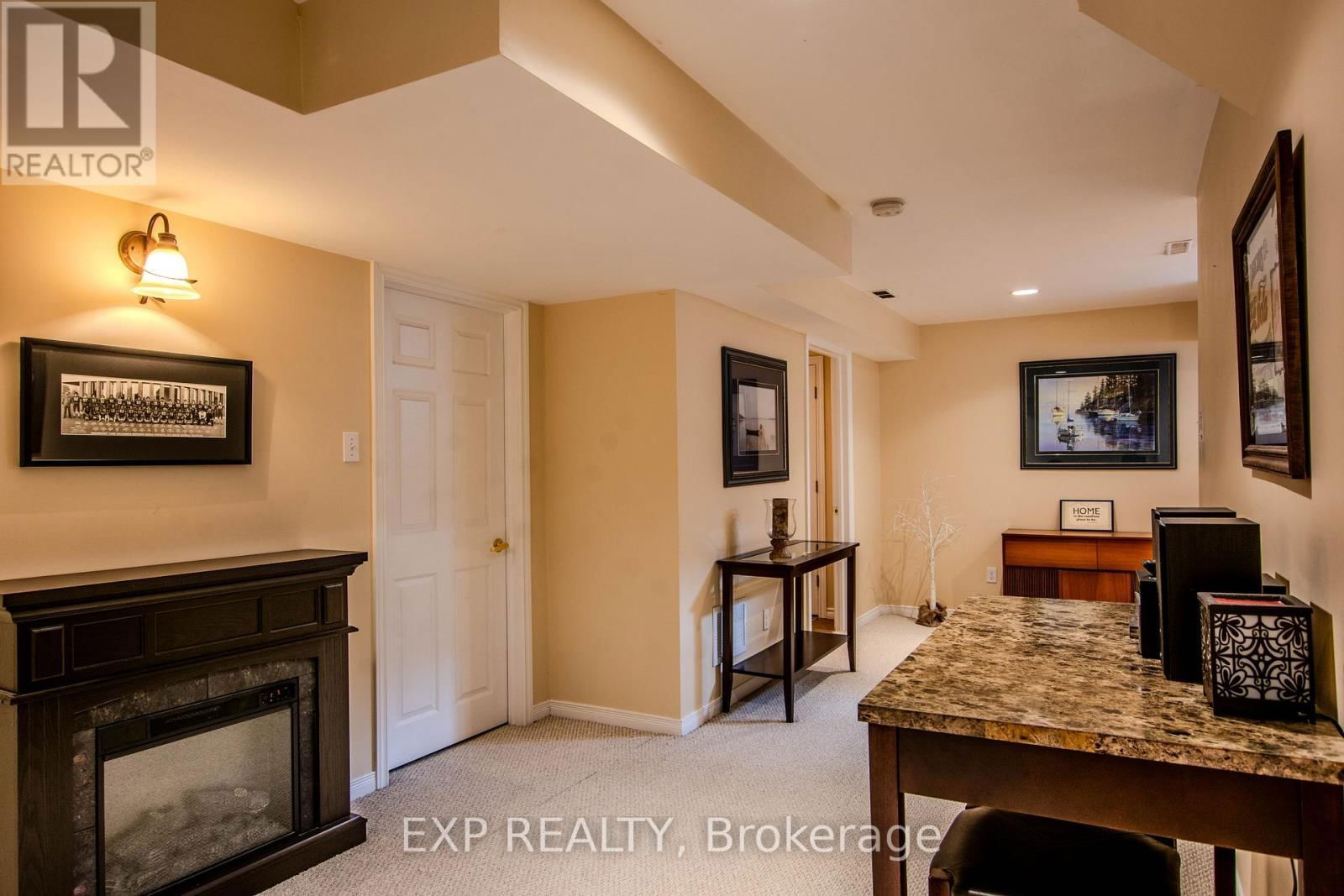 228 MAPLETON AVENUE SOUTH Image 34