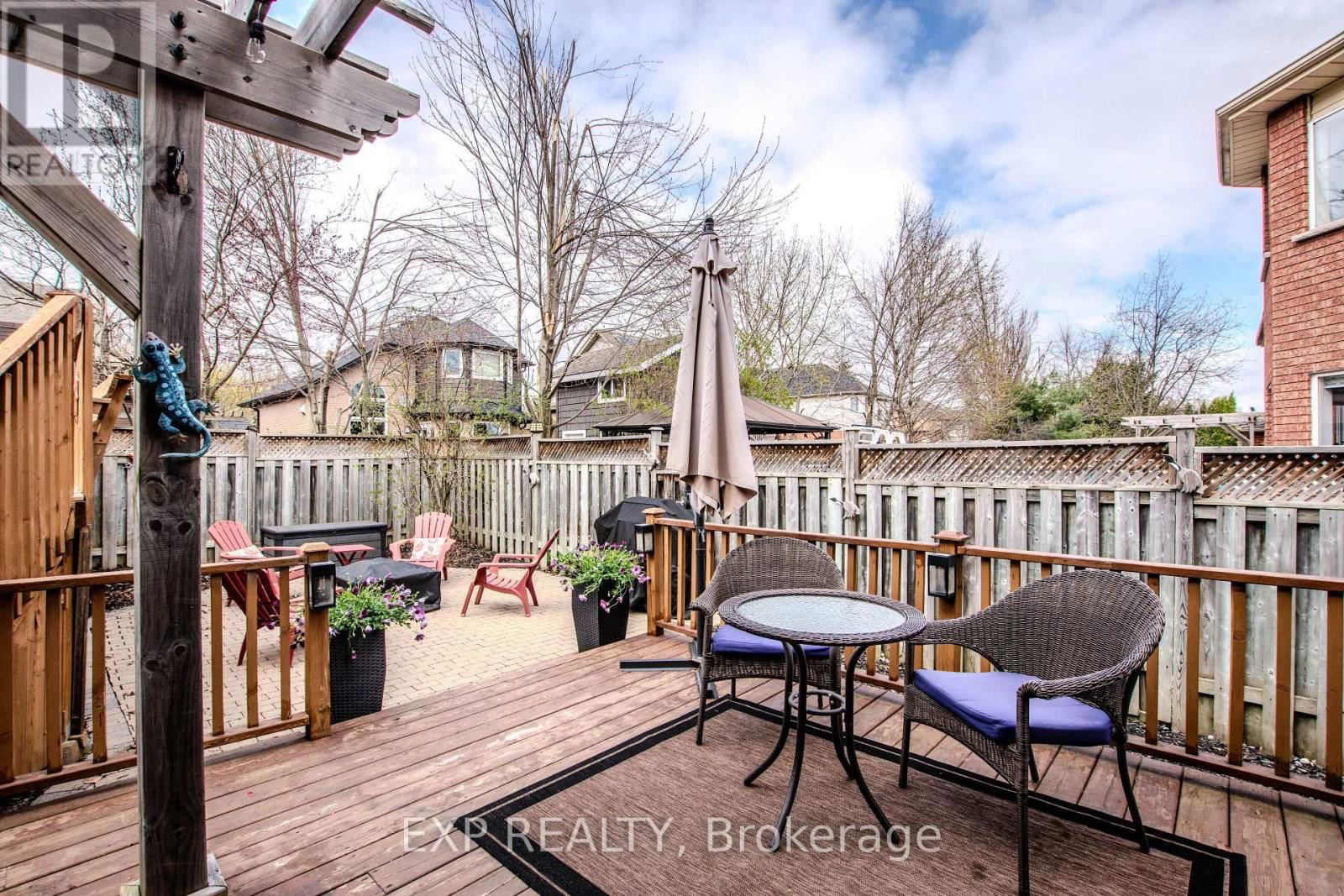 228 MAPLETON AVENUE SOUTH Image 38