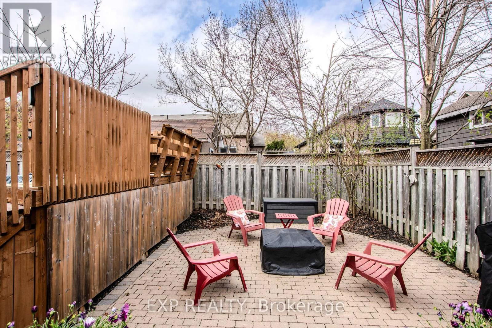 228 MAPLETON AVENUE SOUTH Image 39