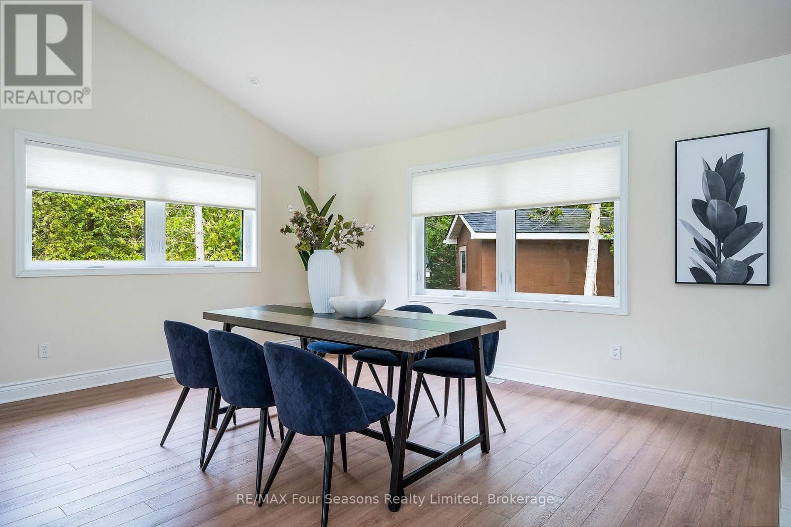 19 CURRIE AVENUE Image 12