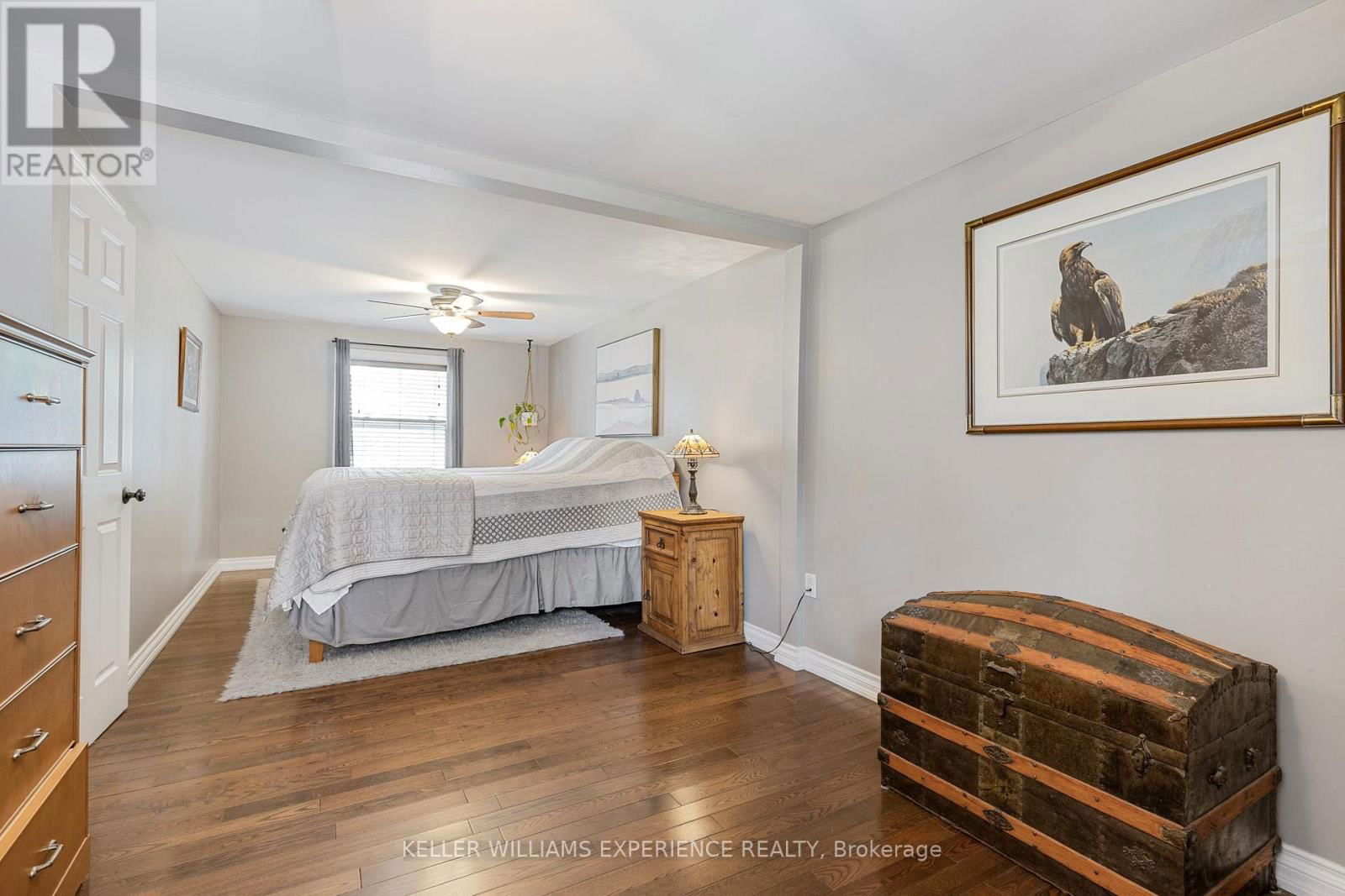 31 LAWRENCE AVENUE Image 11