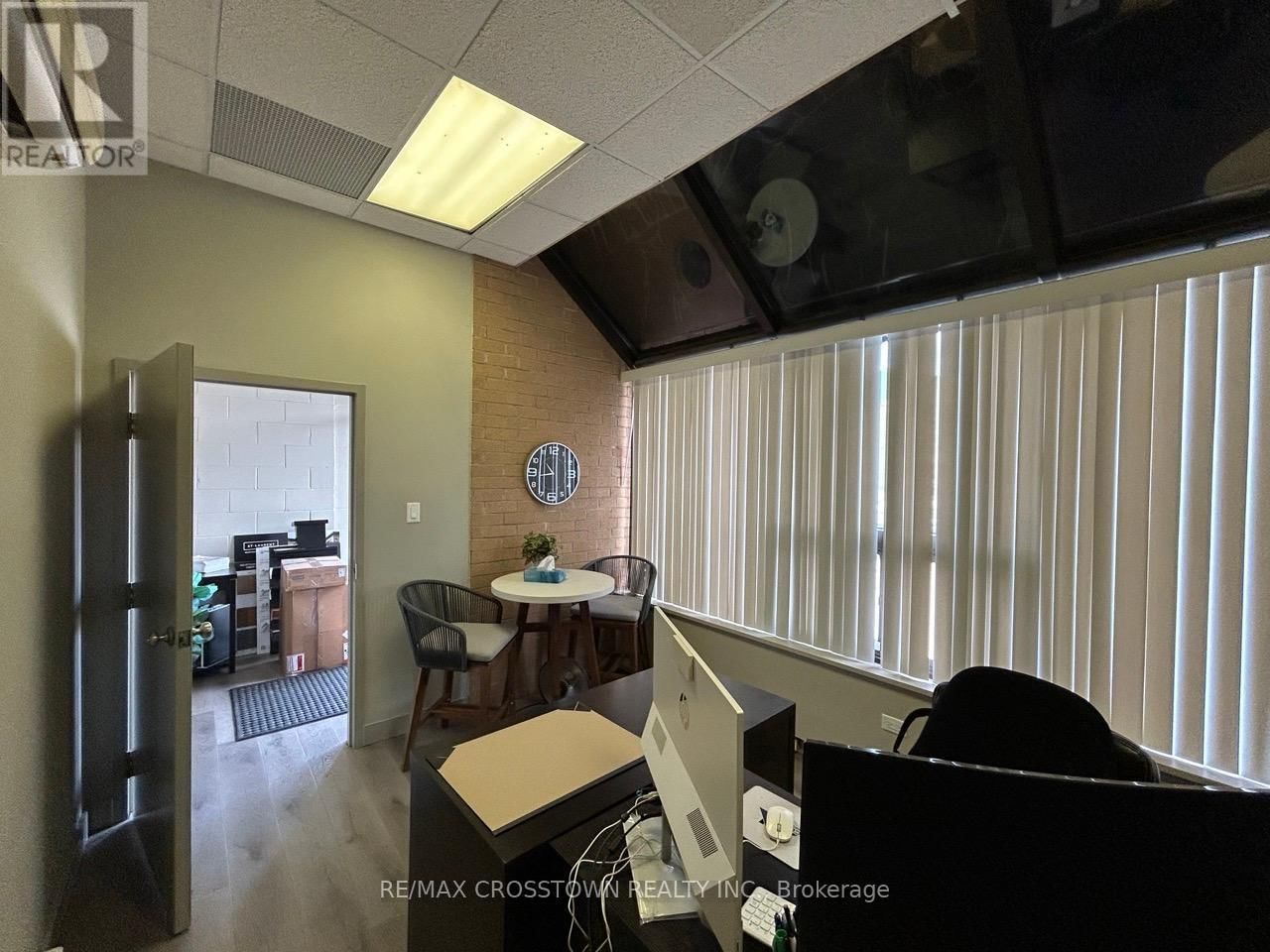 9 - 287 TIFFIN STREET Image 4