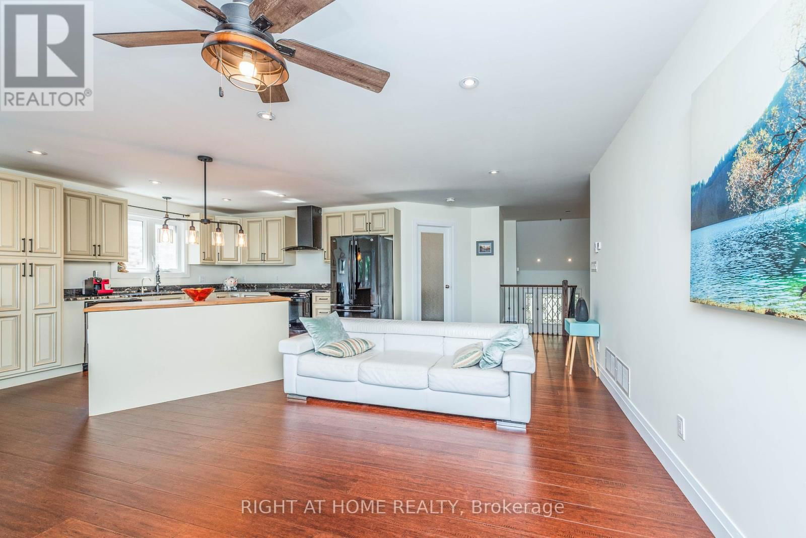 11 OTTAWAY AVENUE Image 11
