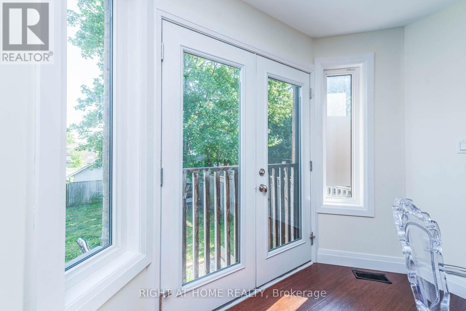 11 OTTAWAY AVENUE Image 31