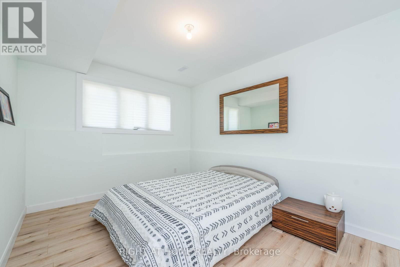 11 OTTAWAY AVENUE Image 38