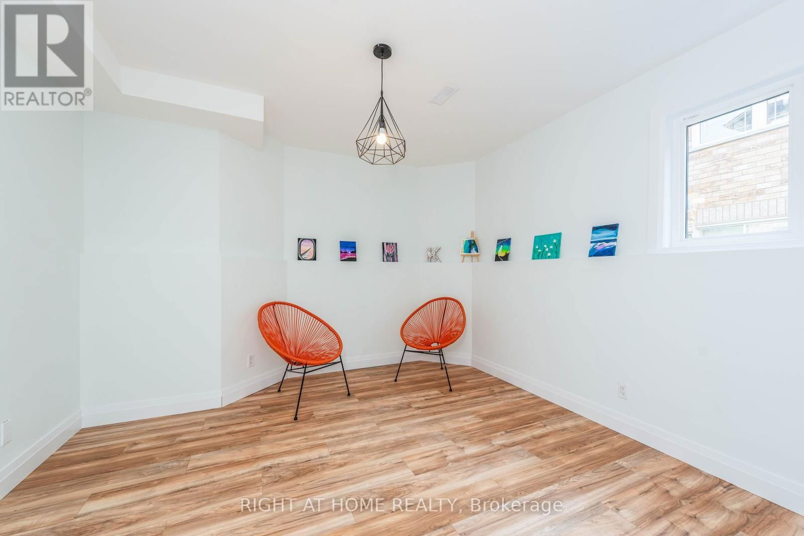 11 OTTAWAY AVENUE Image 40
