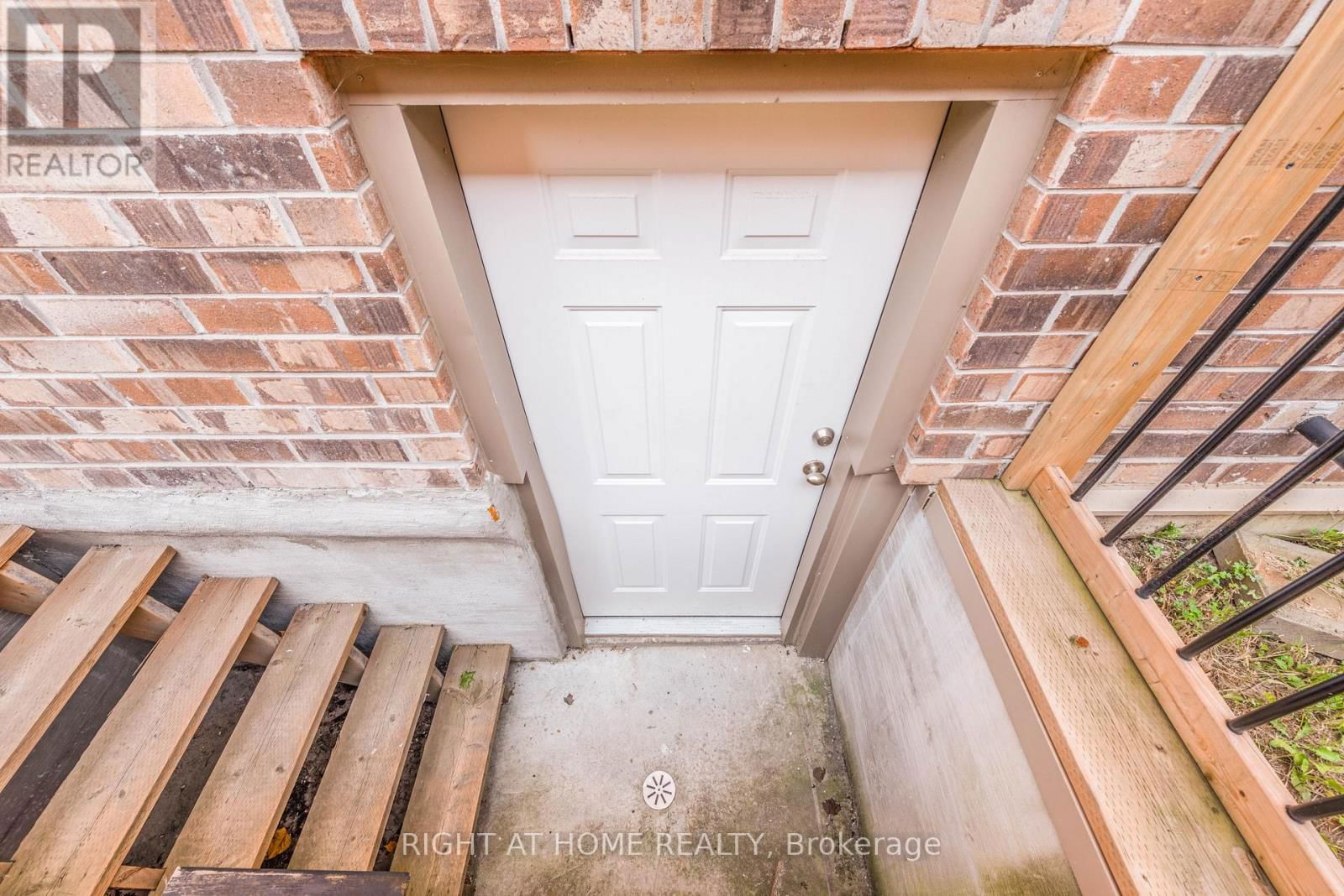 11 OTTAWAY AVENUE Image 46