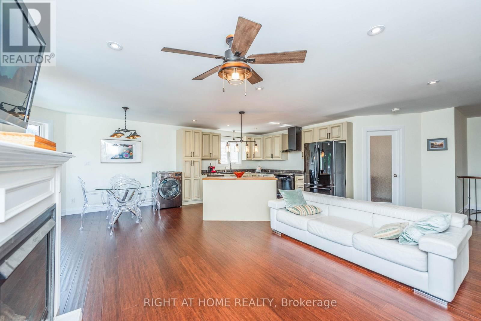 11 OTTAWAY AVENUE Image 9