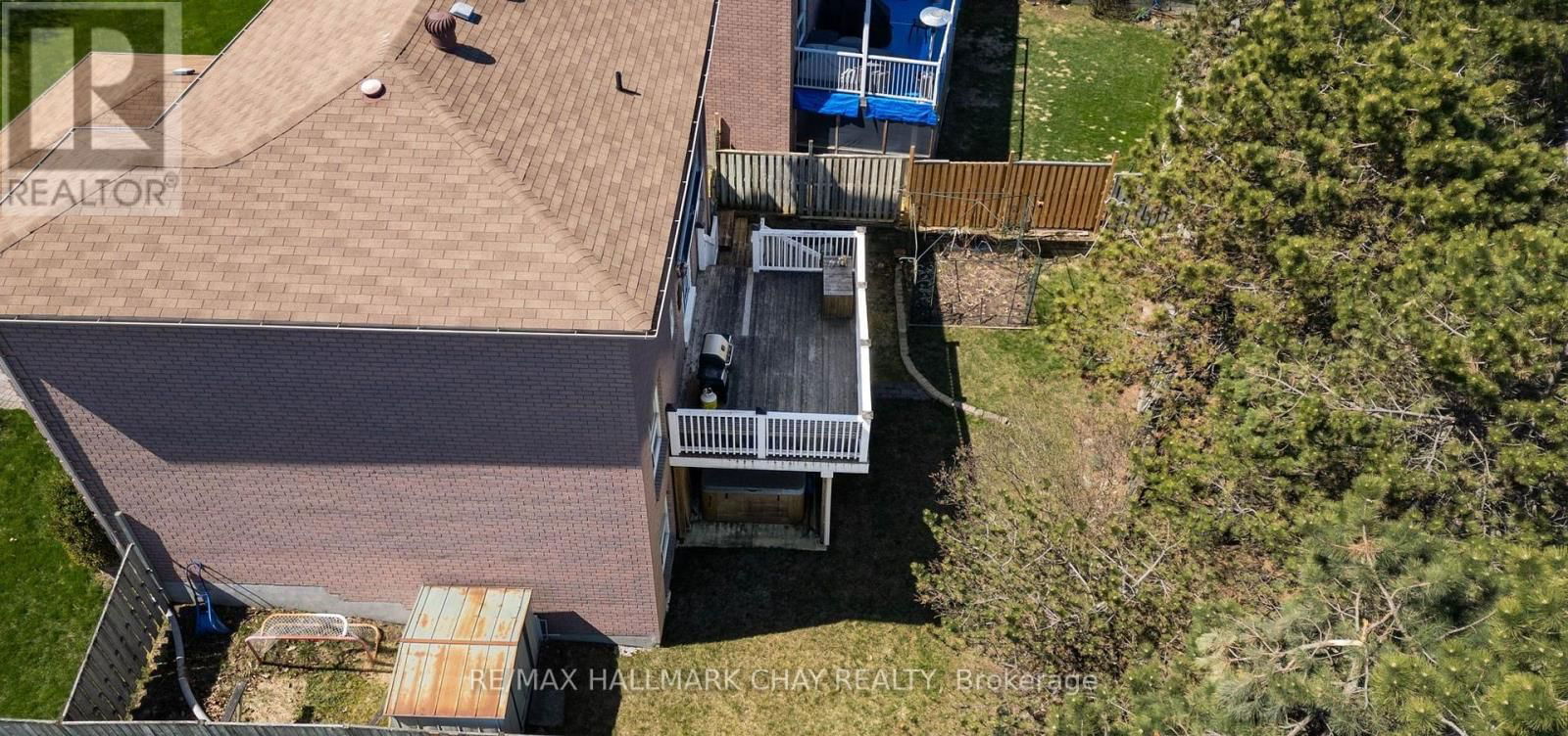 4 TRILLIUM CRESCENT Image 34
