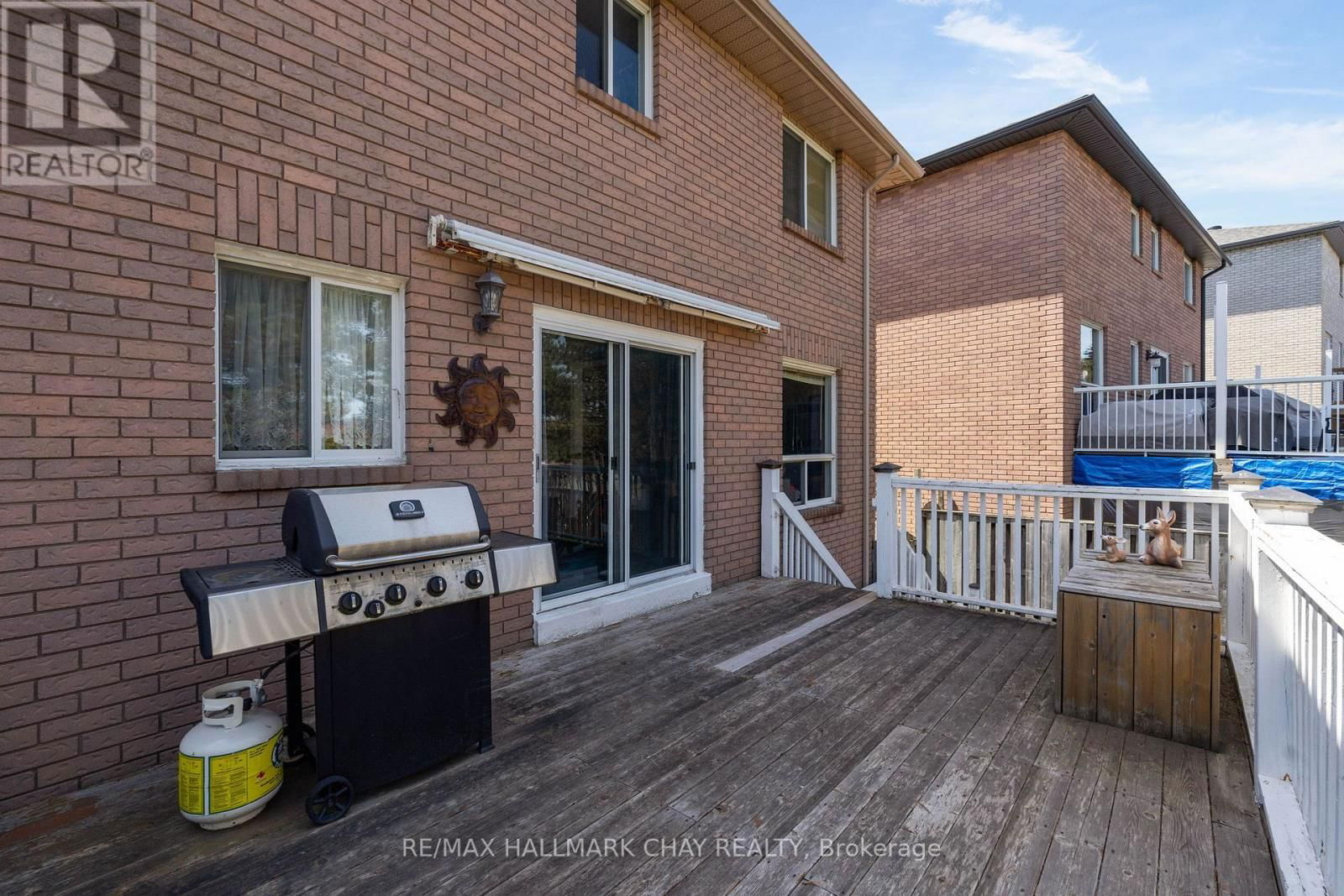 4 TRILLIUM CRESCENT Image 35